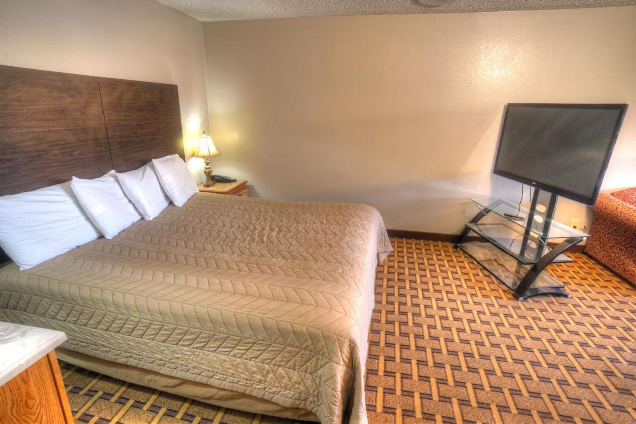 Amerivu Inn & Suites - Helen - Downtown Eksteriør billede